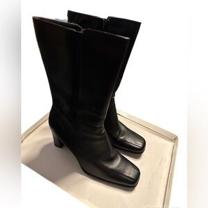 NWT! Worthington Anika Black leather ankle boot zipper up Size 9M